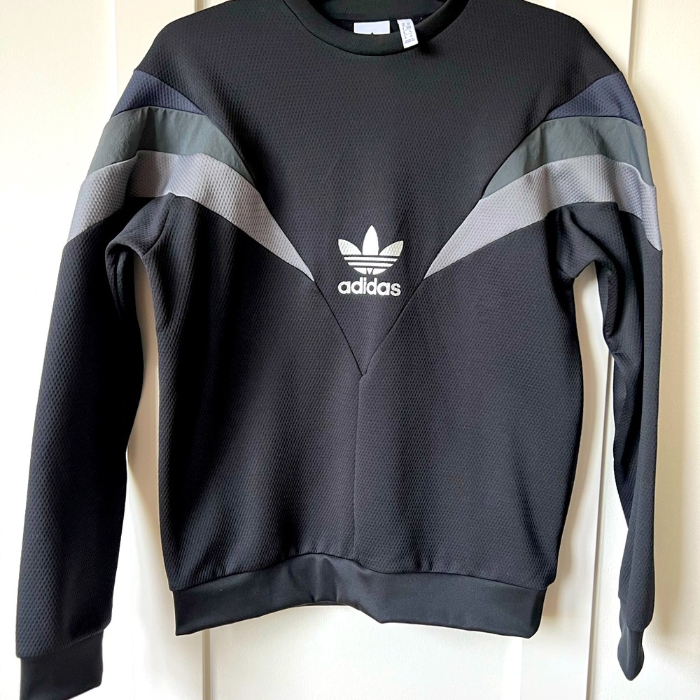 Oversized adidas original retro style